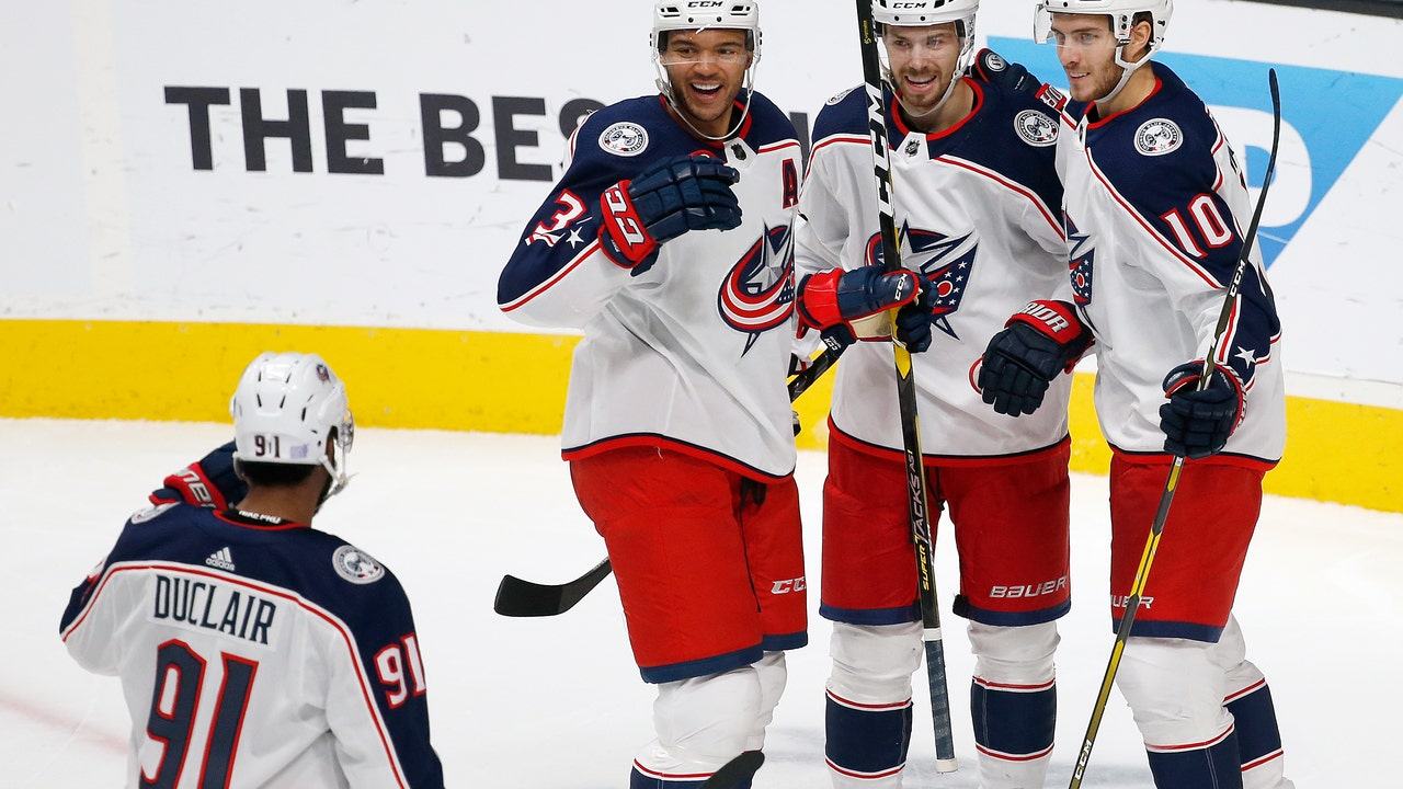 Foligno scores 2 goals as Blue Jackets top Sharks 4-1